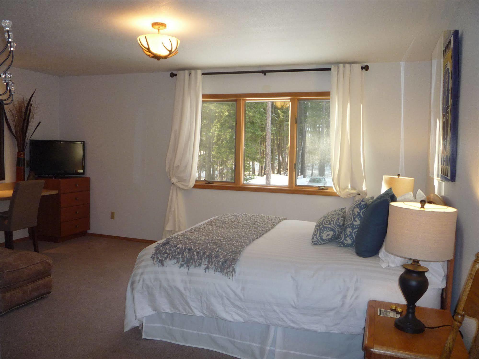 Meadow Lake View Bed And Breakfast Columbia Falls Exteriör bild