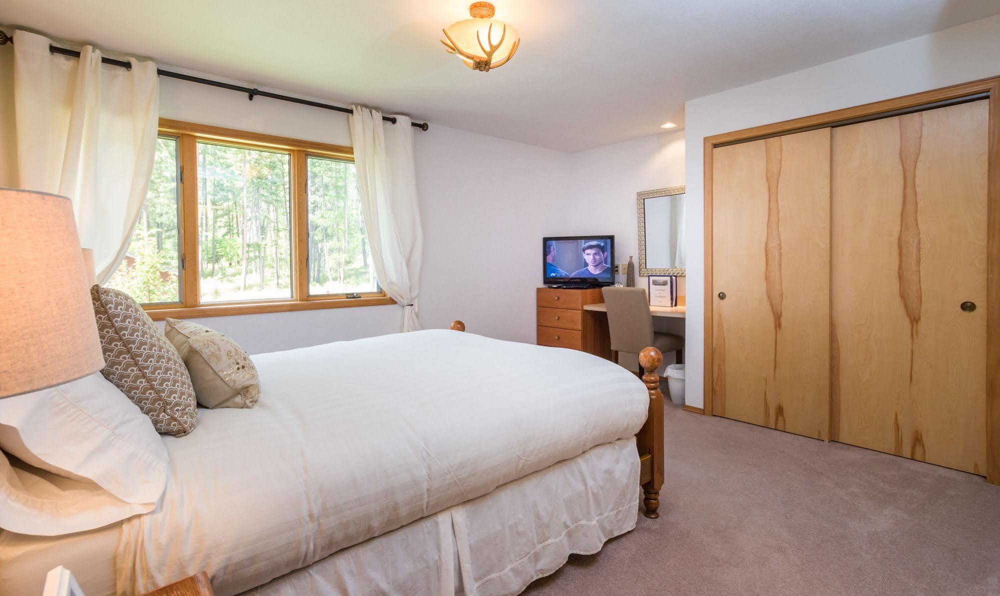 Meadow Lake View Bed And Breakfast Columbia Falls Exteriör bild