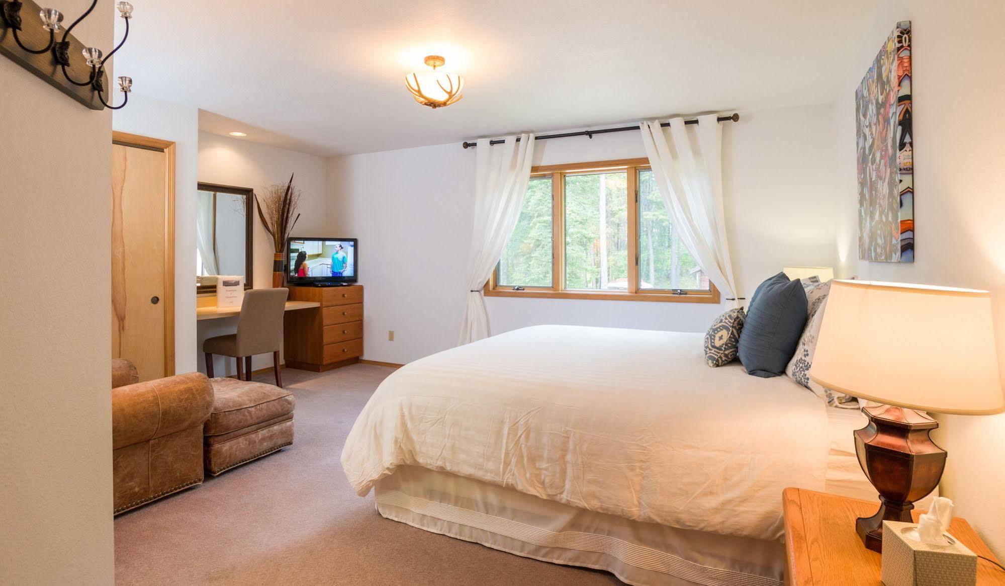 Meadow Lake View Bed And Breakfast Columbia Falls Exteriör bild
